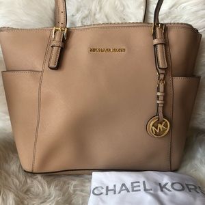 Micheal Kors blush bag